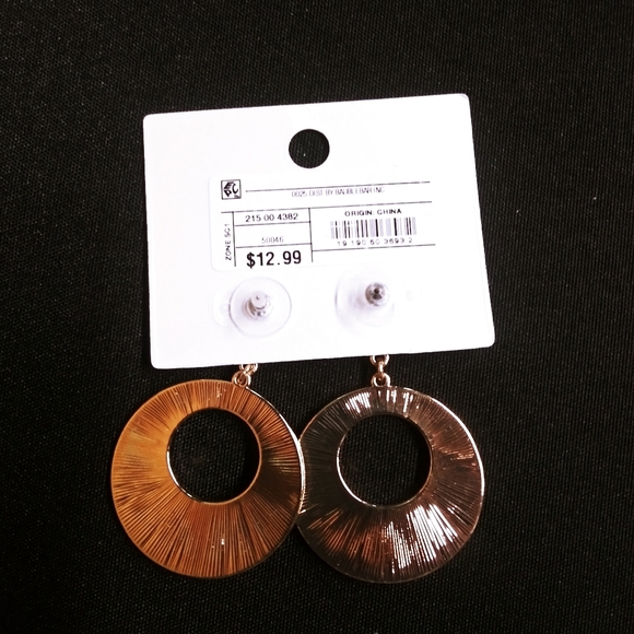 SOLD ON FB MARKETPLACE - Picture 2 of 2